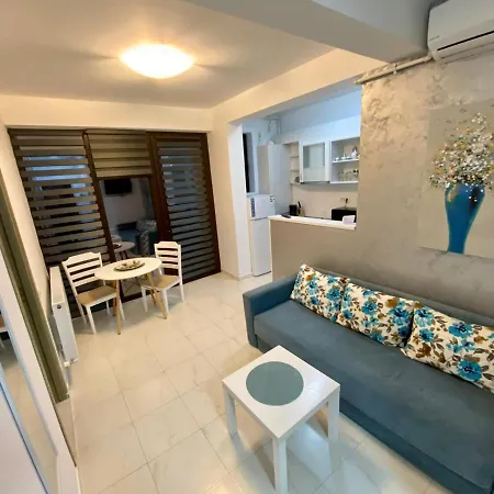 Appartamento Ella D25 Mackerel Năvodari