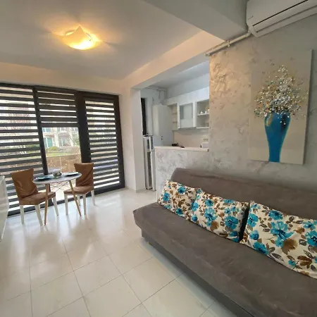 Appartamento Ella D25 Mackerel Năvodari